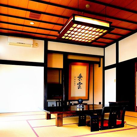 Ryugon Hotel Minamiuonuma Bagian luar foto