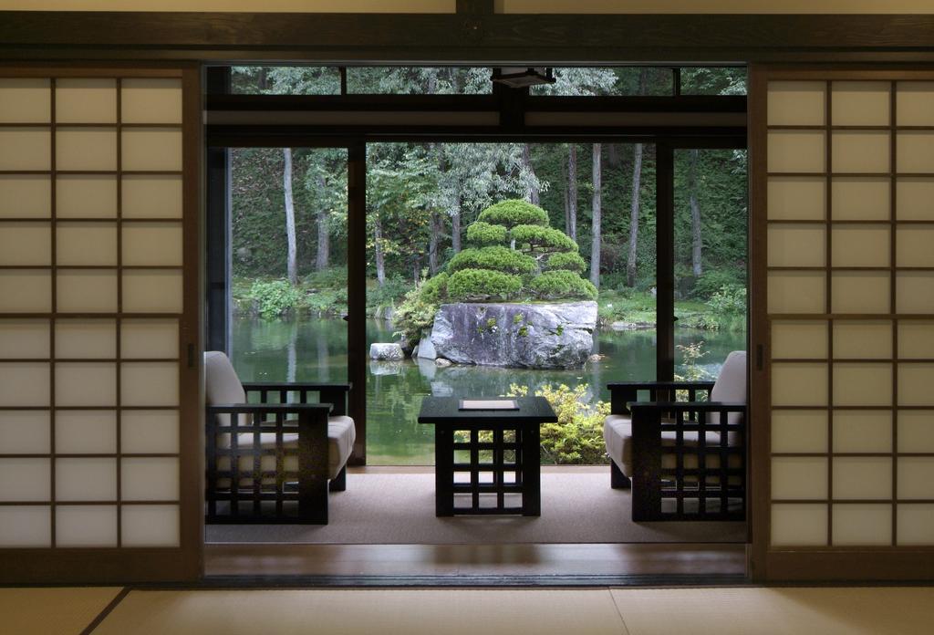 Ryugon Hotel Minamiuonuma Ruang foto